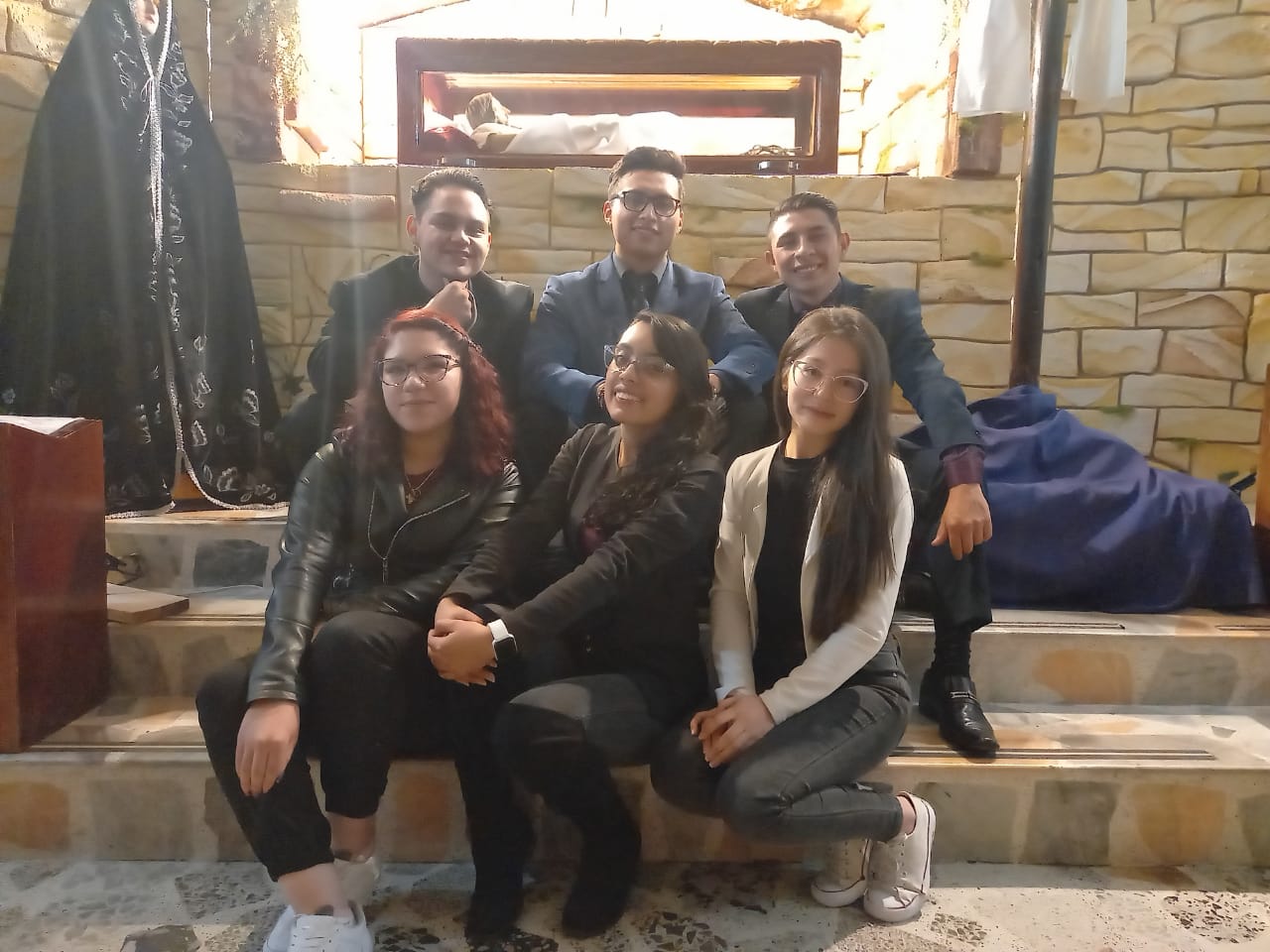 Grupo juvenil en acción