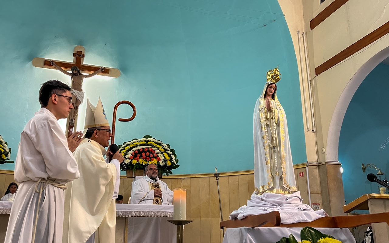 Parroquia Nuestra Señora del Rosario de Fátima ©